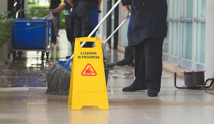 Floor cleaning service for commercial building