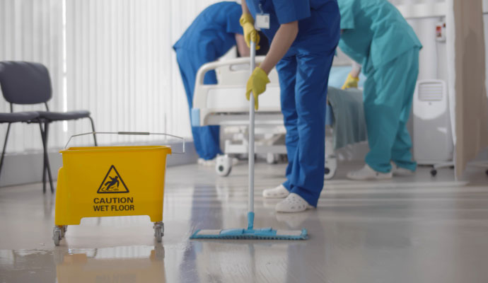 Hospital patient room floor cleanup service